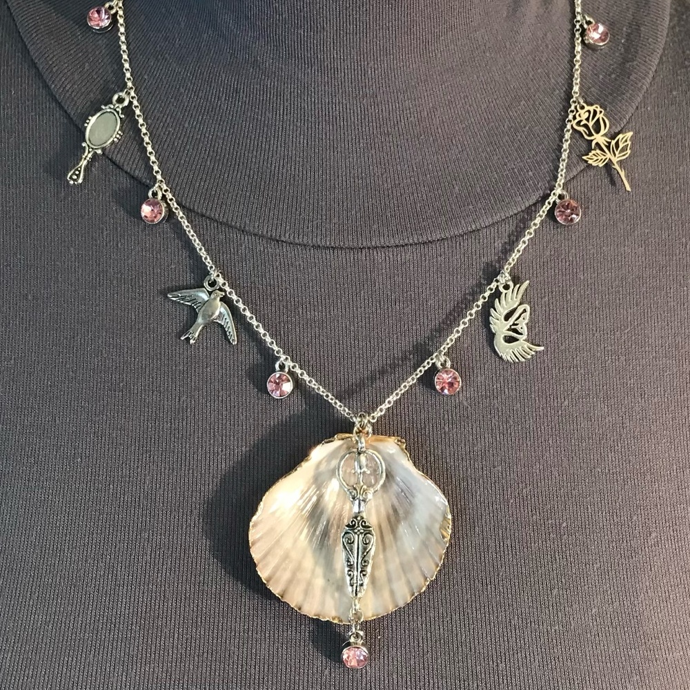 “Birth of Venus" Aphrodite Greek Roman Mythology Goddess Handmade Necklace